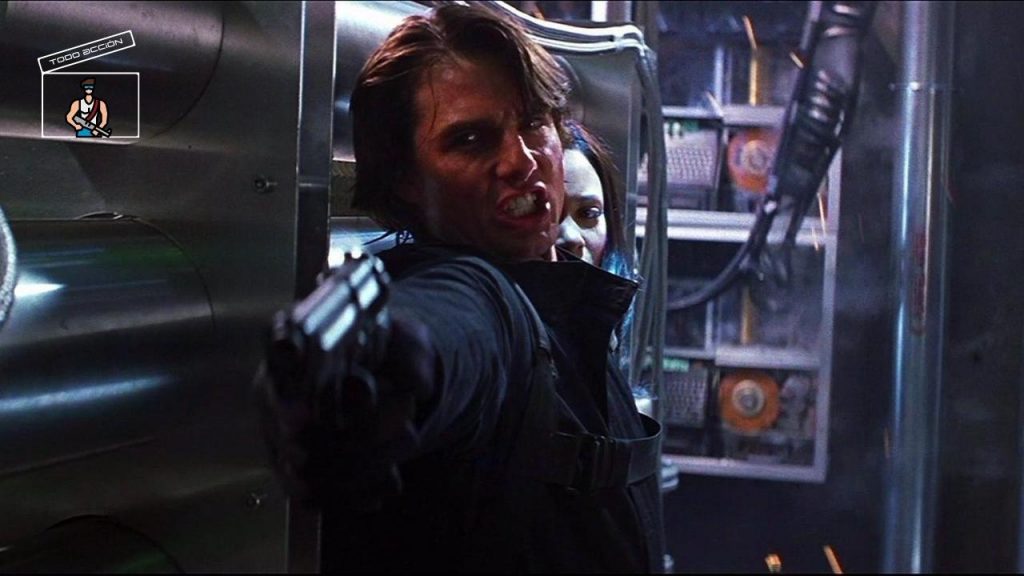Tom Cruise y Thandie Newton en la famosa escena de huida en Misión Imposible 2 