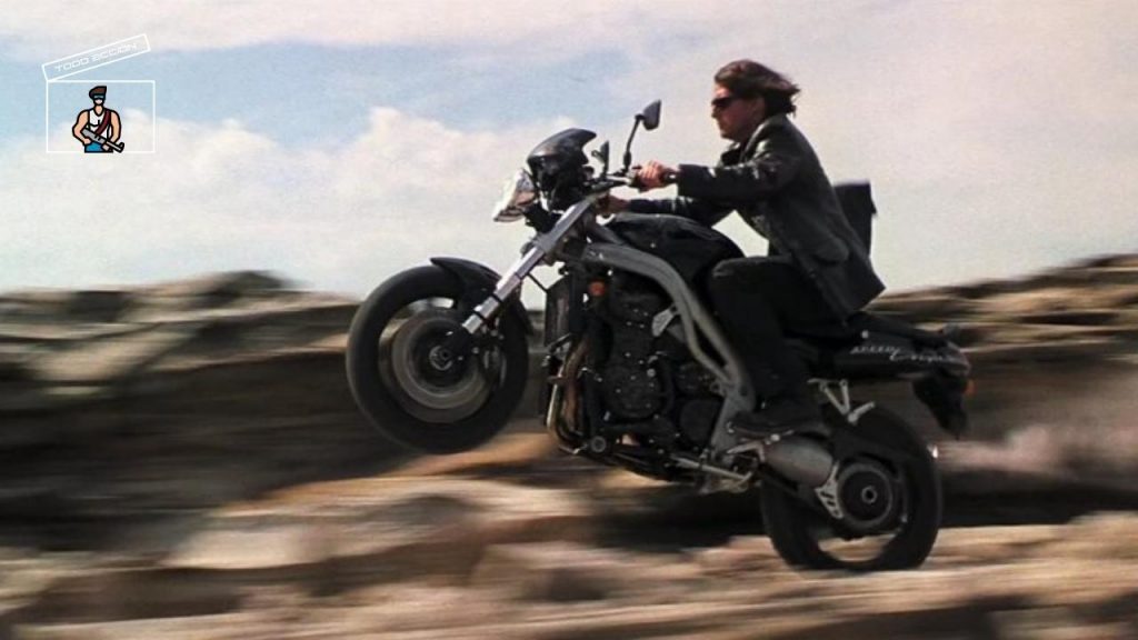 Misión Imposible 2 acrobacia moto Tom Cruise