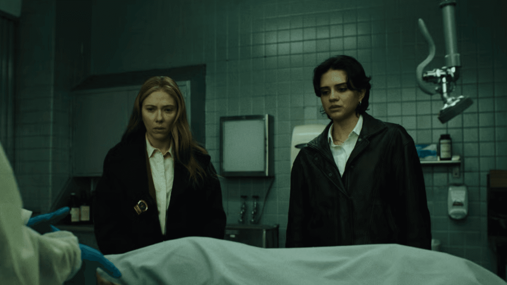 Scarlett Johansson como la detective protagonista de El exorcista: Mártires