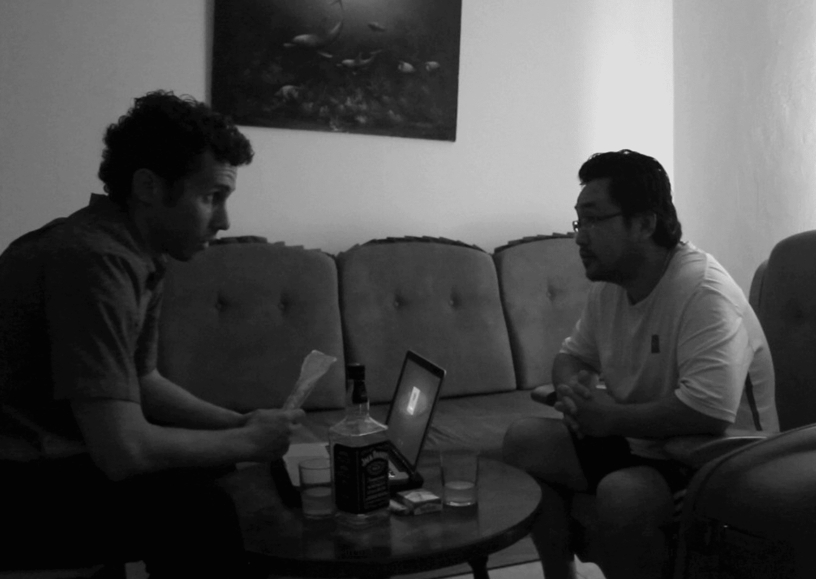 Escena de tráfico con Maykol en Juego De-Mente